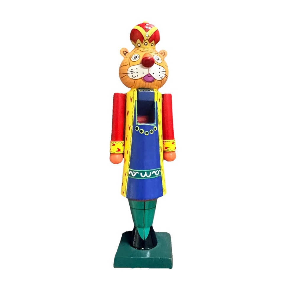 Collectible Hand Painted Wood Lion King Nutcracker 9 1/2"